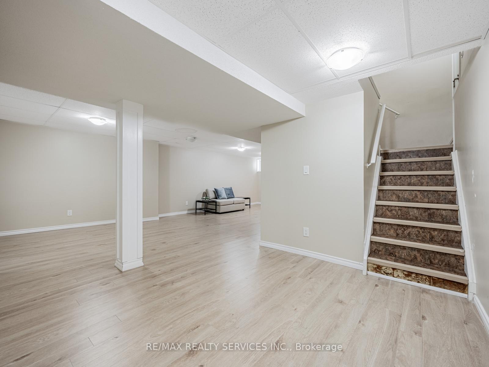 Photo 28 of 9 Garview Court, Etobicoke, Kingsview Village-The Westway — HOMEH