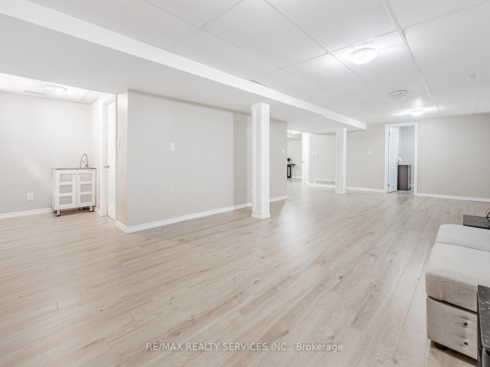 Photo 30 of 9 Garview Court, Etobicoke, Kingsview Village-The Westway — HOMEH