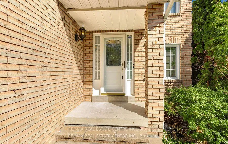 Photo 12 of 42 Howes Street, Ajax, Central West — HOMEH