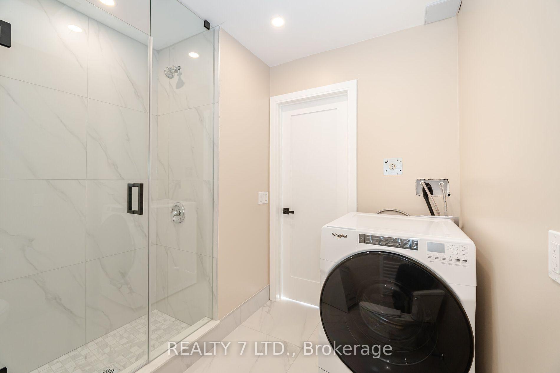 Photo 8 of Unit Unit #2, 25 Templar Drive, Etobicoke, Kingsview Village-The Westway — HOMEH