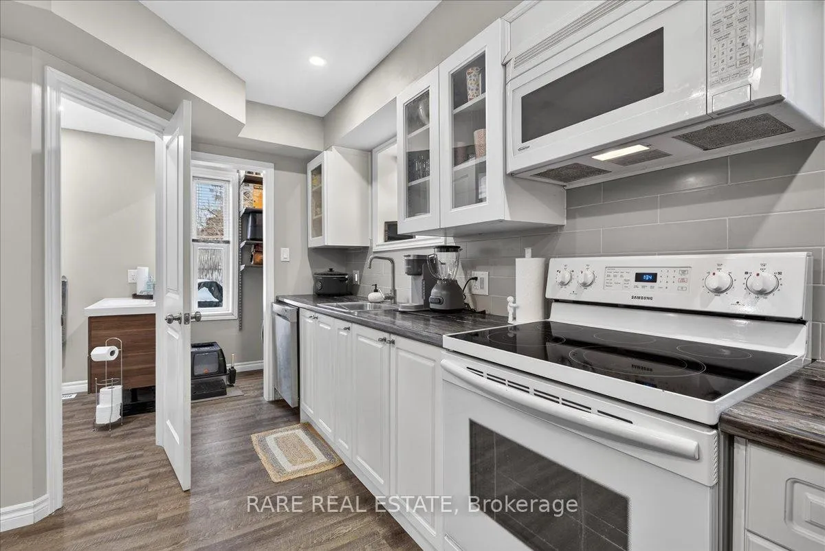 Photo 8 of 119 Essa Road, Barrie, Allandale — HOMEH