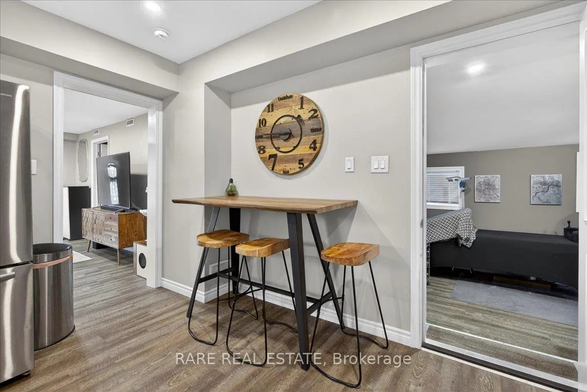 Photo 11 of 119 Essa Road, Barrie, Allandale — HOMEH