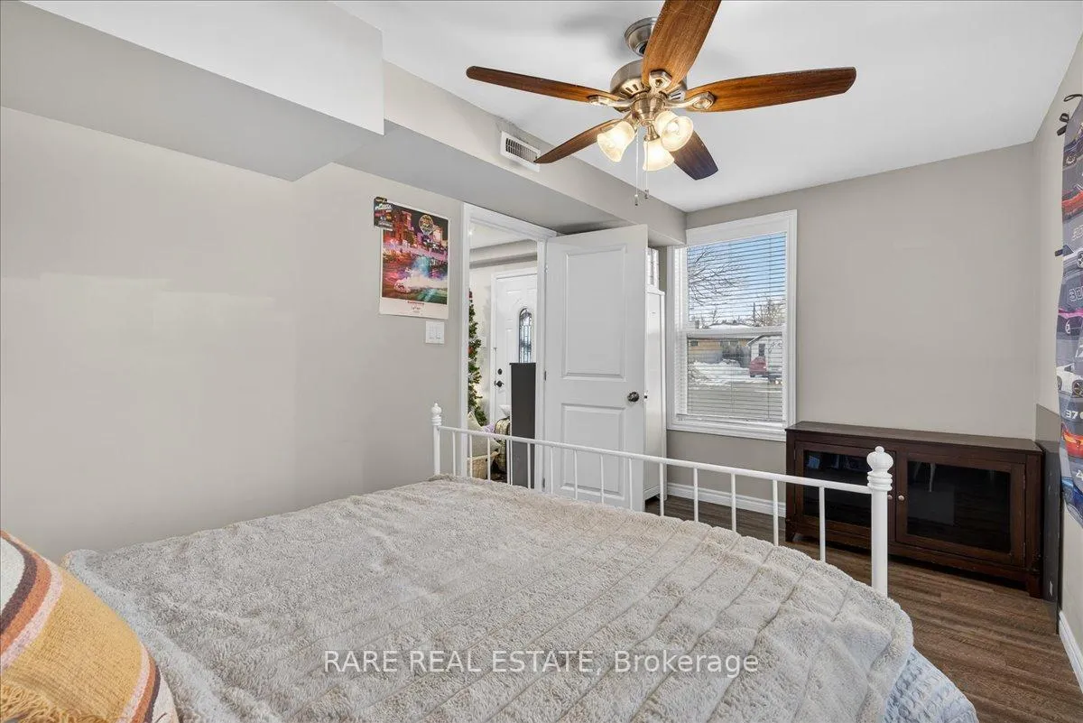 Photo 18 of 119 Essa Road, Barrie, Allandale — HOMEH