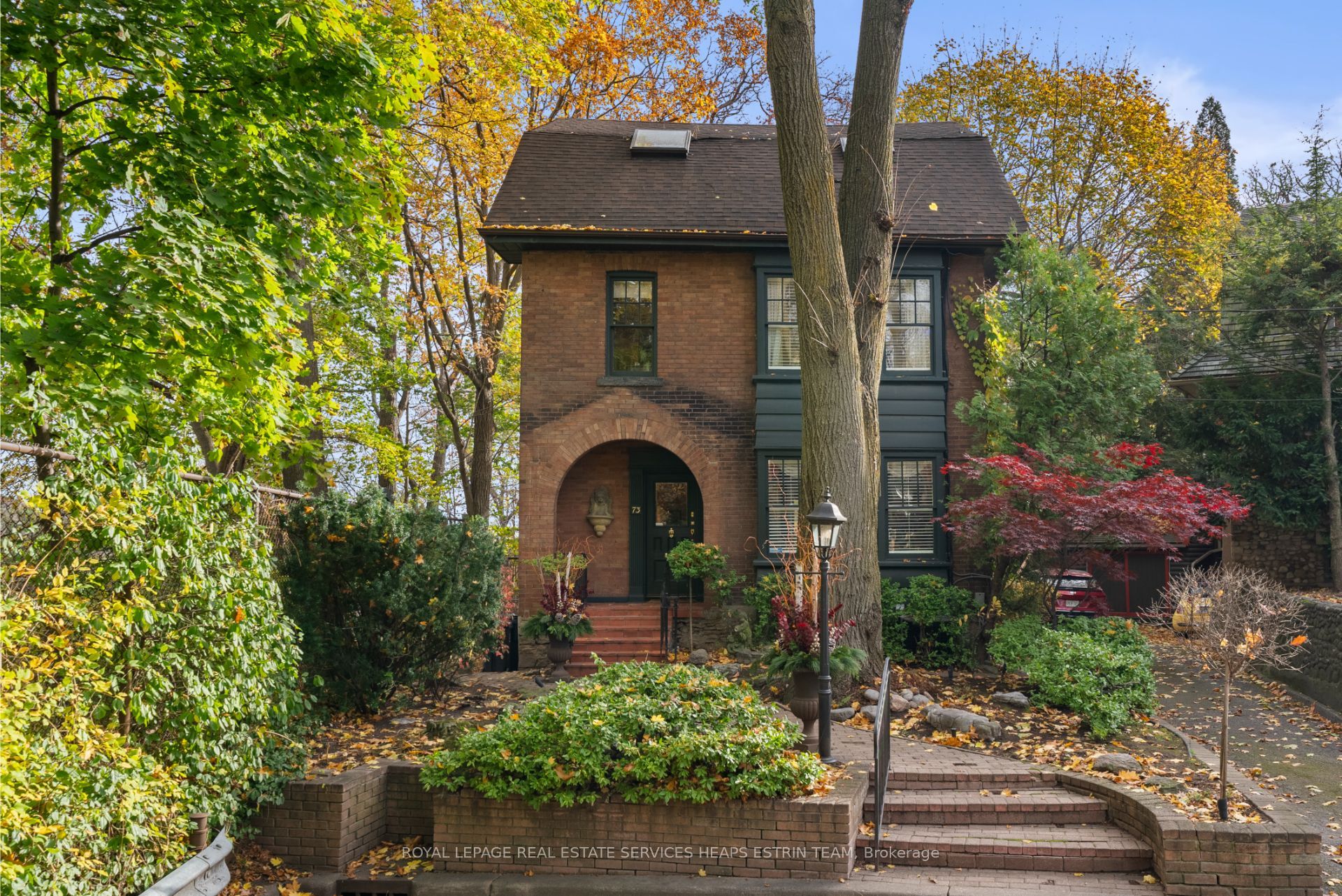 Photo 2 of 73 Castle Frank Crescent, Toronto, Cabbagetown-South St. James Town — HOMEH