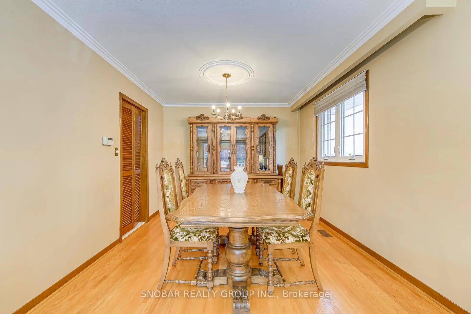 Photo 7 of 6 Sunvale Drive, Etobicoke, Willowridge-Martingrove-Richview — HOMEH