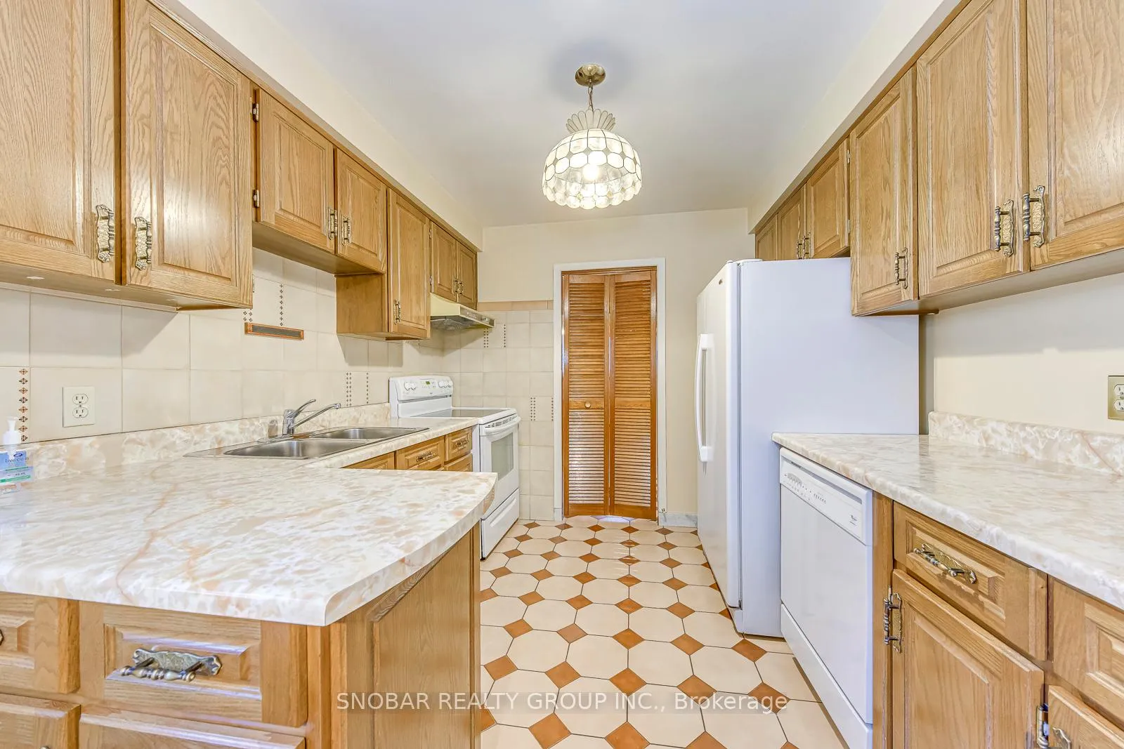 Photo 9 of 6 Sunvale Drive, Etobicoke, Willowridge-Martingrove-Richview — HOMEH