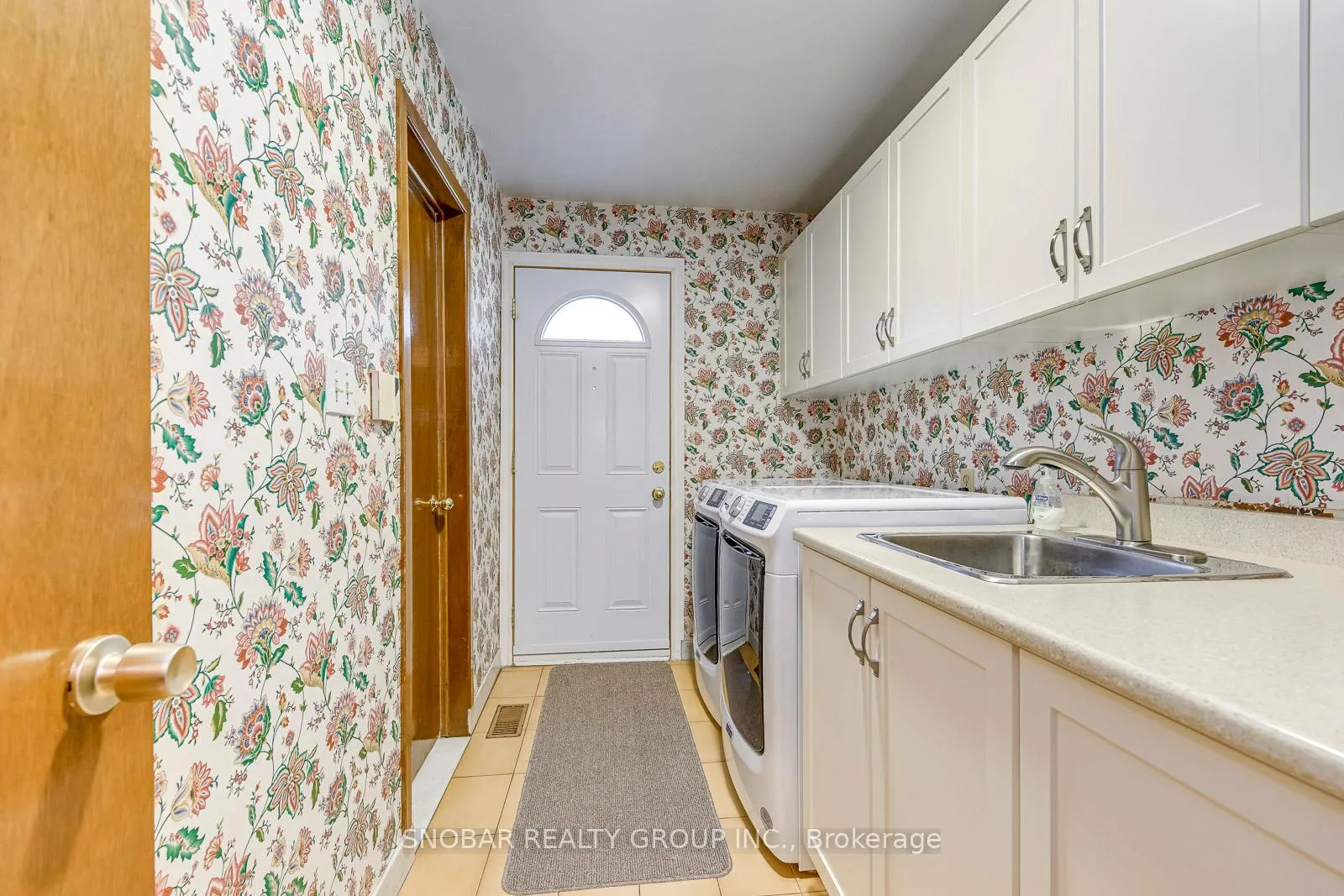 Photo 15 of 6 Sunvale Drive, Etobicoke, Willowridge-Martingrove-Richview — HOMEH