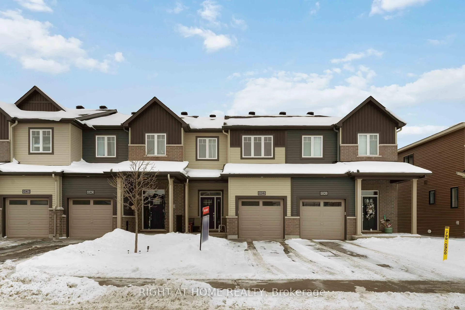 Front of 1022 Ballyhale Heights
