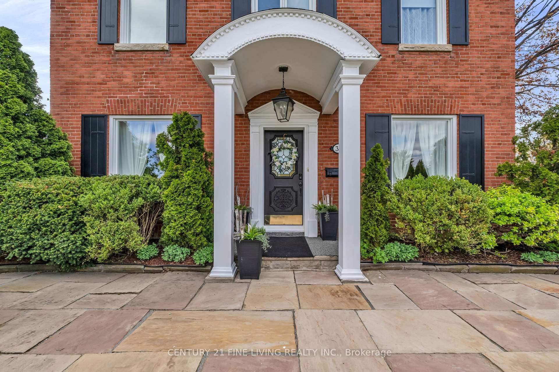 Photo 4 of 30 Norgrove Crescent, Etobicoke, Willowridge-Martingrove-Richview — HOMEH