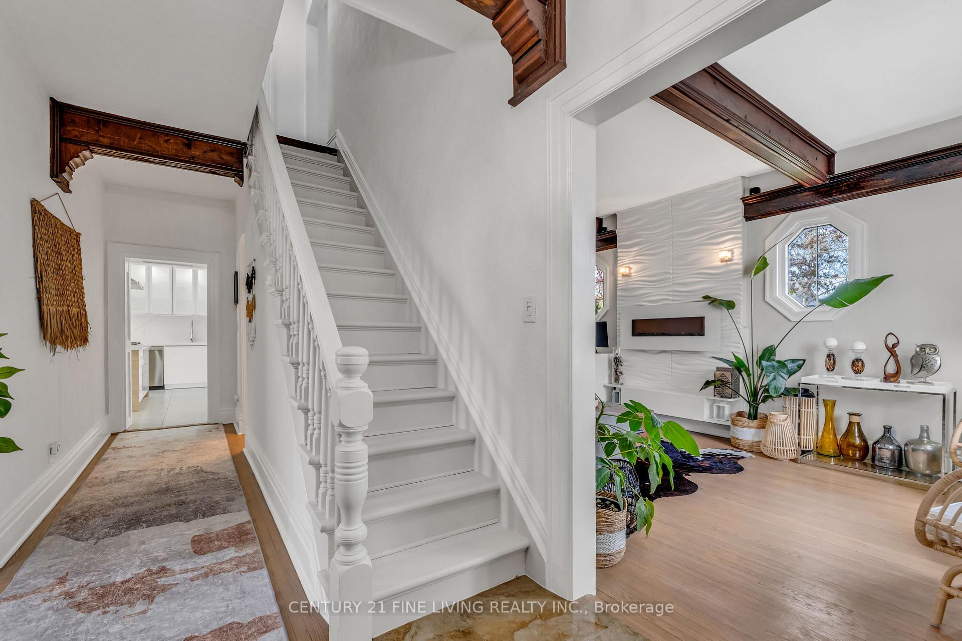 Photo 7 of 30 Norgrove Crescent, Etobicoke, Willowridge-Martingrove-Richview — HOMEH