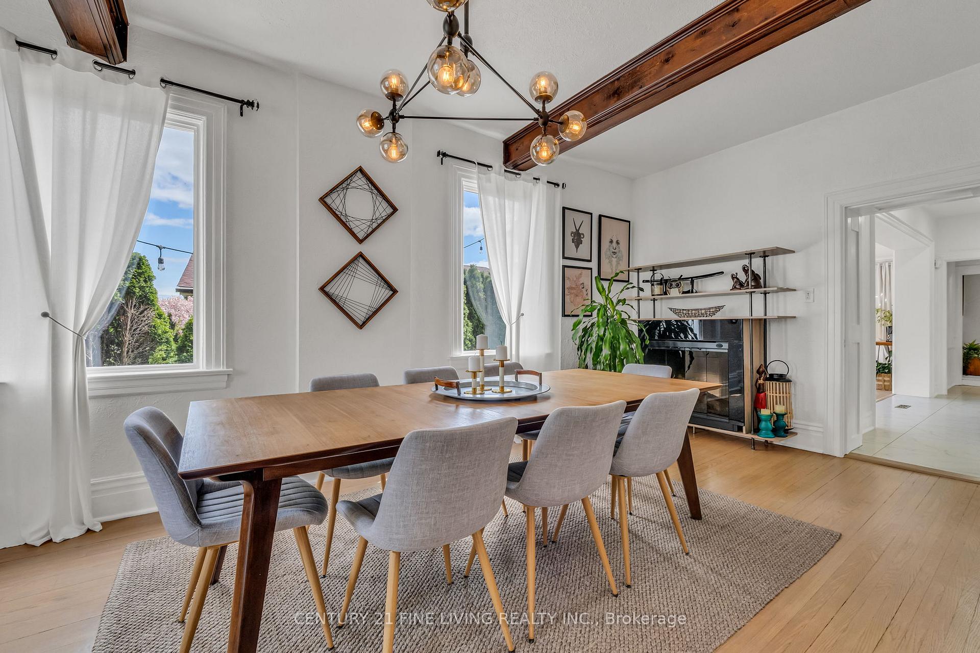 Photo 11 of 30 Norgrove Crescent, Etobicoke, Willowridge-Martingrove-Richview — HOMEH