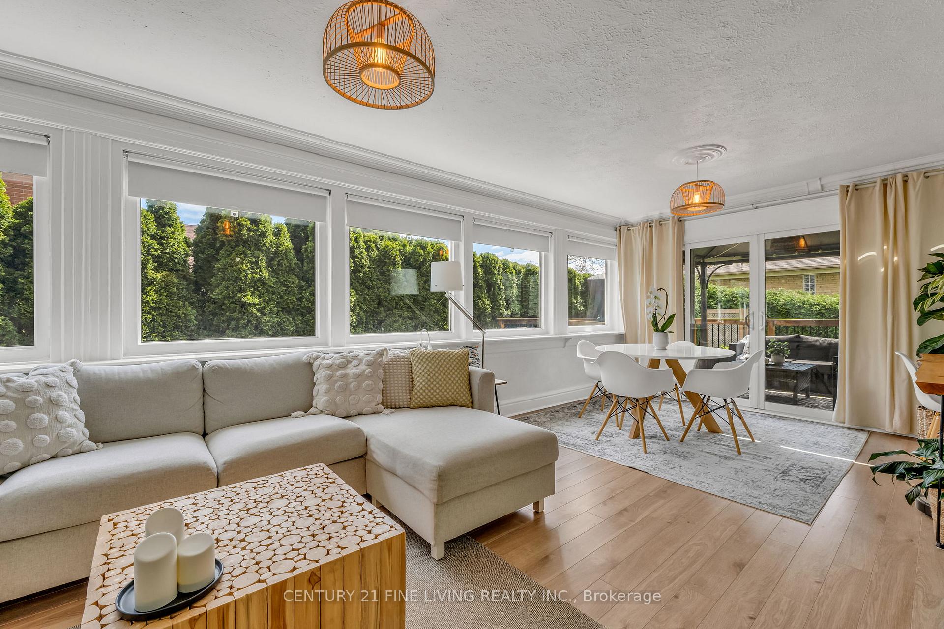 Photo 19 of 30 Norgrove Crescent, Etobicoke, Willowridge-Martingrove-Richview — HOMEH