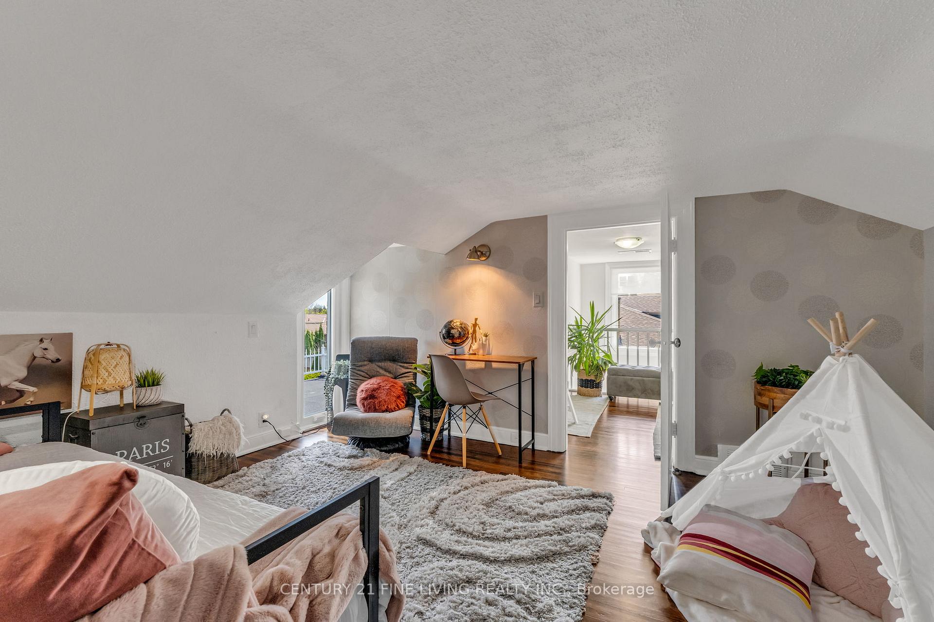Photo 30 of 30 Norgrove Crescent, Etobicoke, Willowridge-Martingrove-Richview — HOMEH