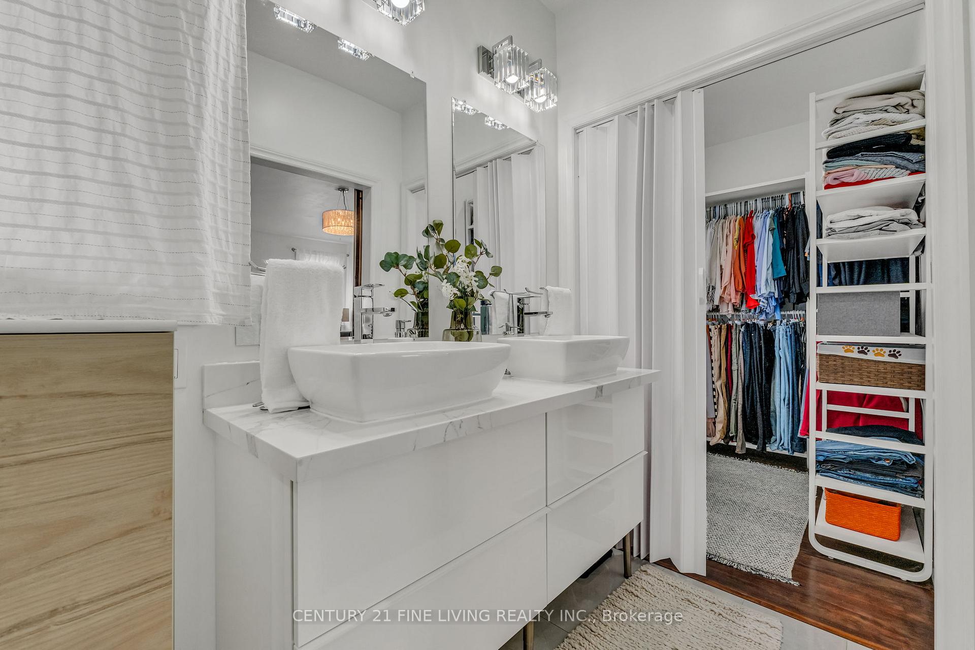 Photo 35 of 30 Norgrove Crescent, Etobicoke, Willowridge-Martingrove-Richview — HOMEH