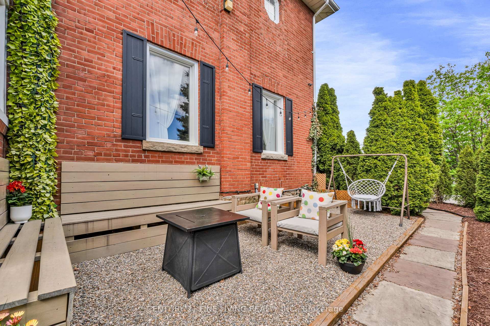 Photo 43 of 30 Norgrove Crescent, Etobicoke, Willowridge-Martingrove-Richview — HOMEH