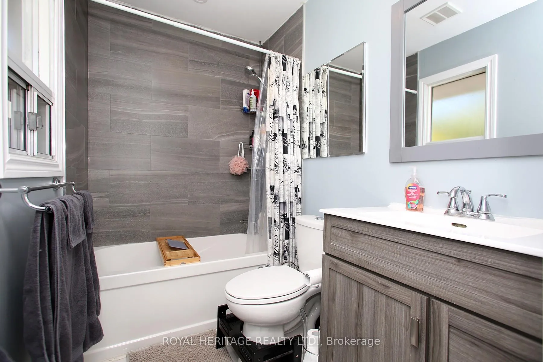 Photo 75 of 16 Burcher Road, Ajax, South East — HOMEH