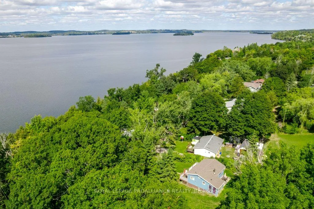Front of Unit Unit #11, 422 Island View Road