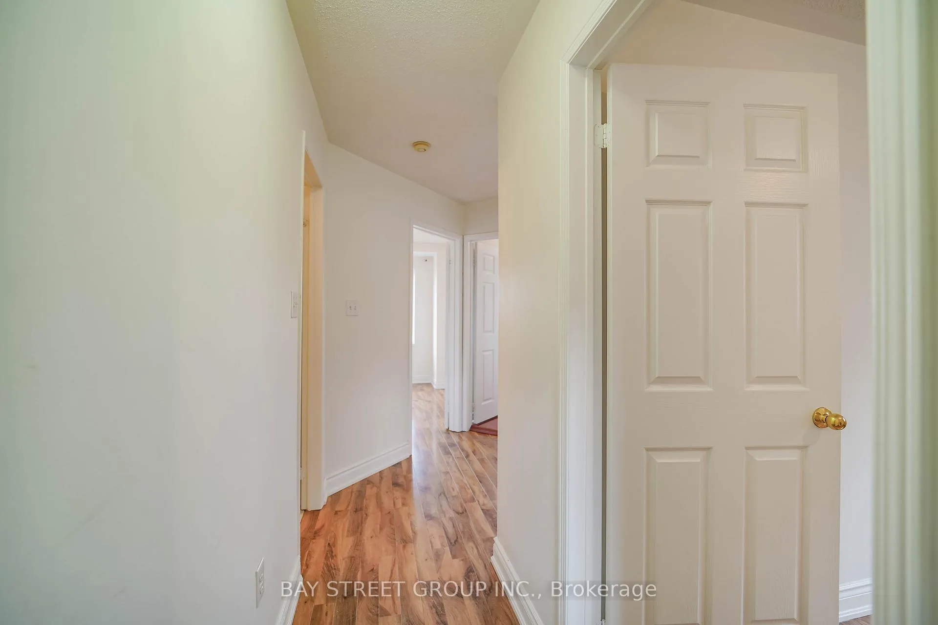 Photo 35 of 407 Hollandview Trail, Aurora, Bayview Wellington — HOMEH