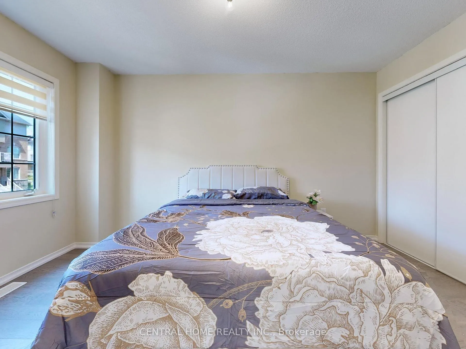 Photo 25 of 19 Camilleri Road, Ajax, Central East — HOMEH