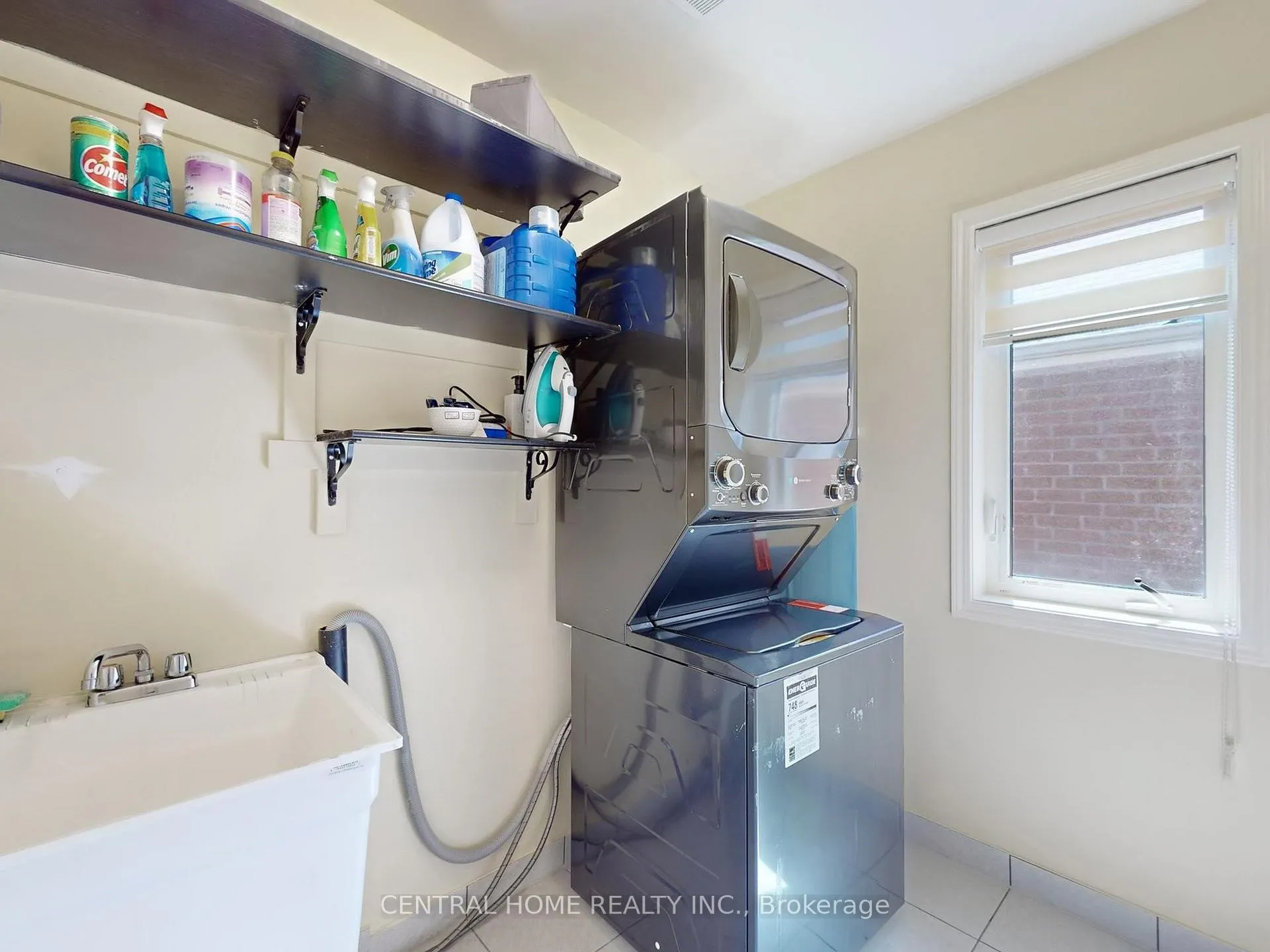 Photo 105 of 19 Camilleri Road, Ajax, Central East — HOMEH