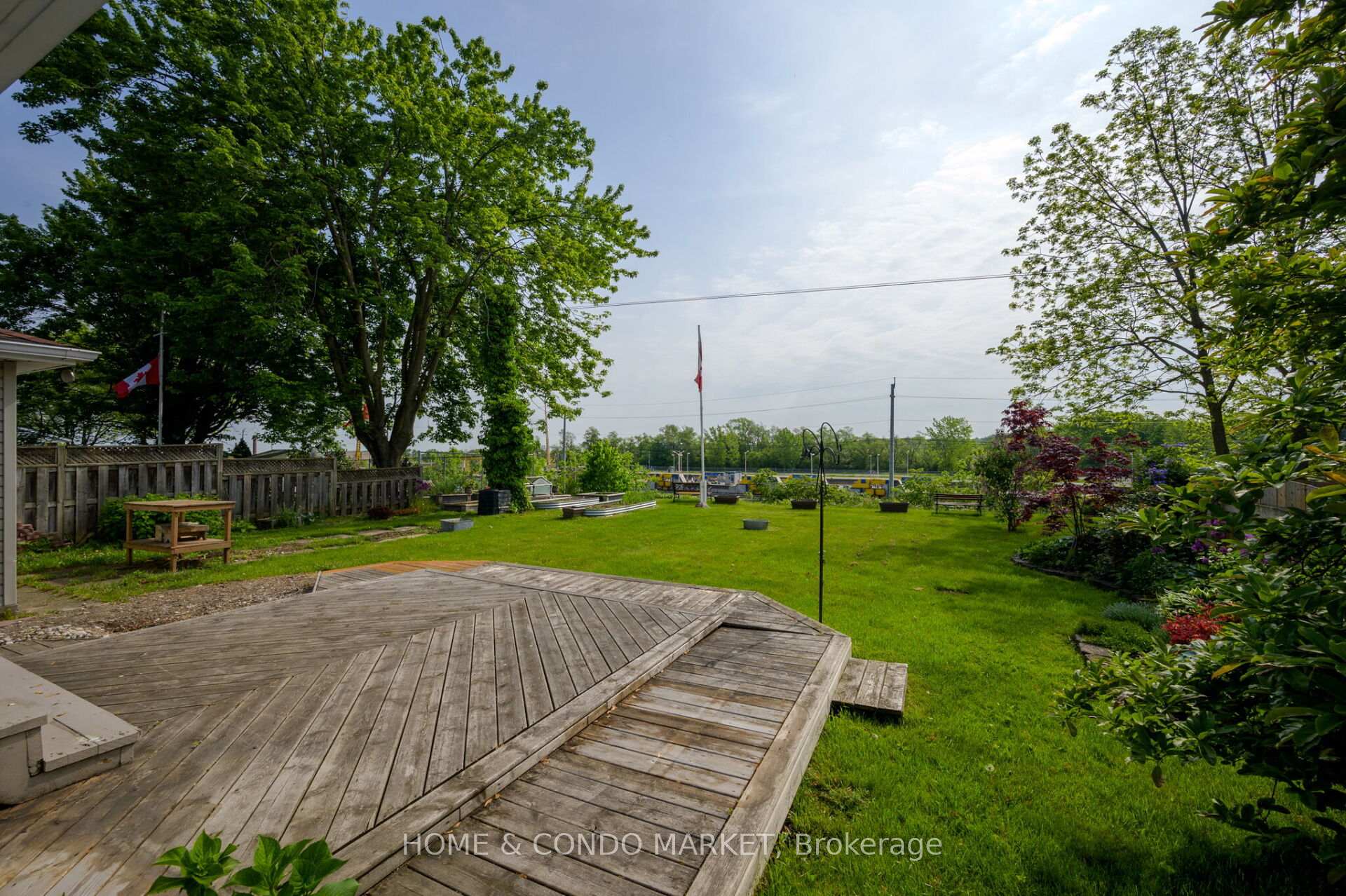 Photo 35 of 16 Greenhill Drive, Thorold, Thorold Downtown — HOMEH