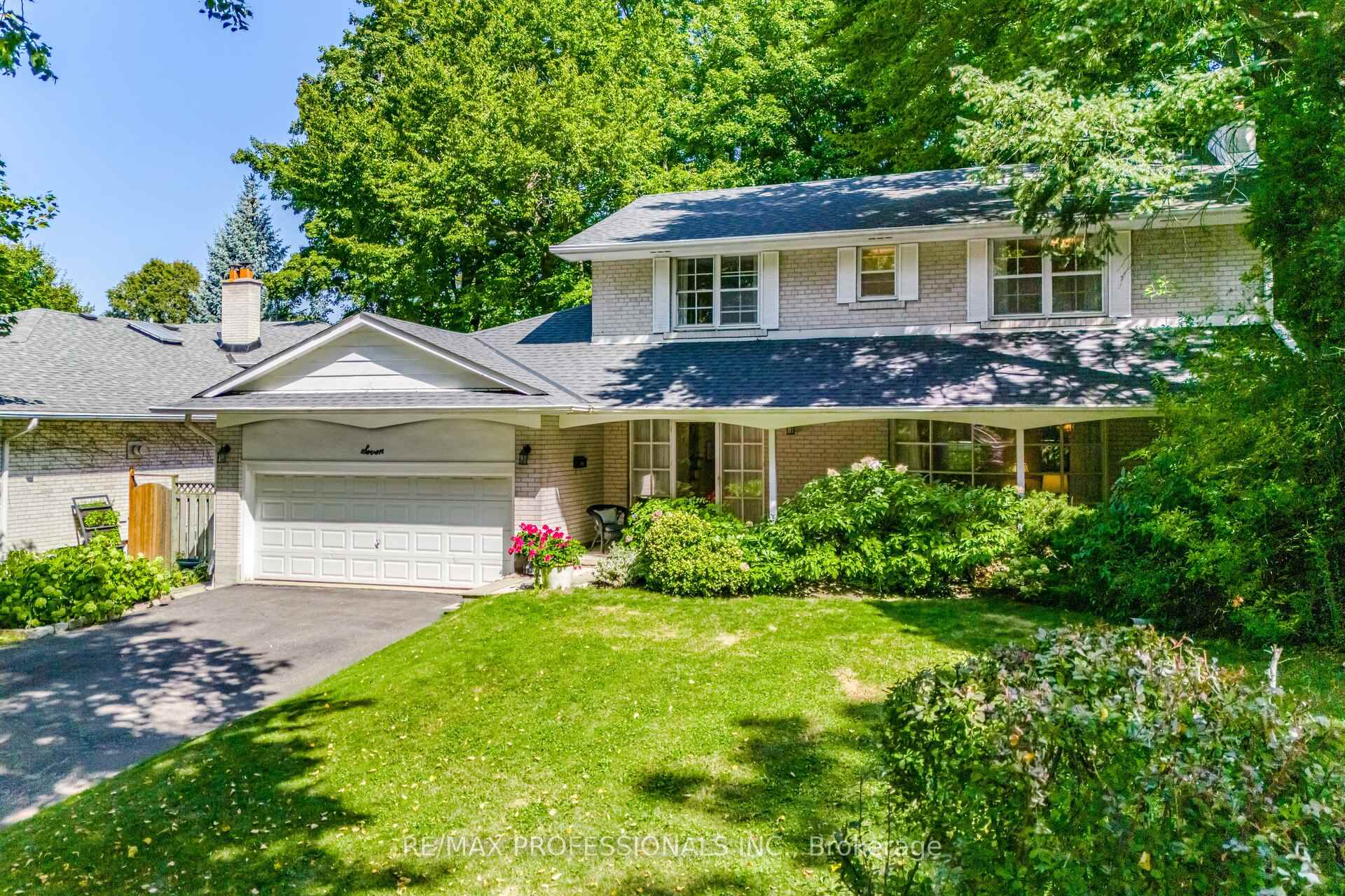Photo 3 of 7 Queensborough Crescent, Etobicoke, Willowridge-Martingrove-Richview — HOMEH