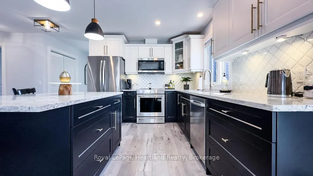 Photo 46 of 14 Blue Boulevard, Ashfield-Colborne-Wawanosh, Colborne — HOMEH