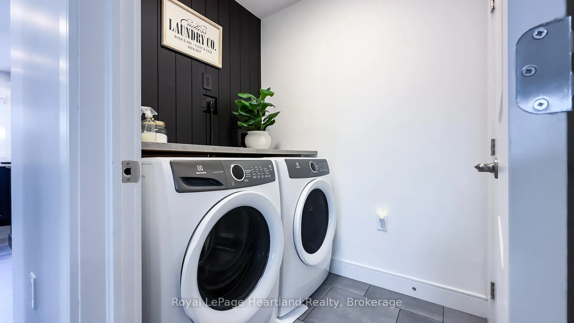 Photo 172 of 14 Blue Boulevard, Ashfield-Colborne-Wawanosh, Colborne — HOMEH