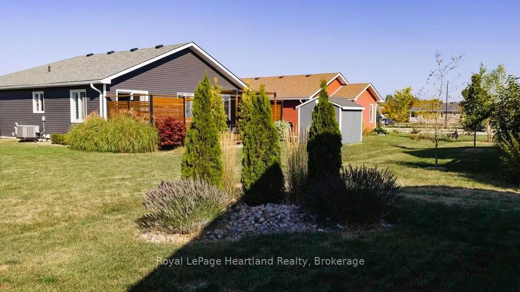 Photo 208 of 14 Blue Boulevard, Ashfield-Colborne-Wawanosh, Colborne — HOMEH