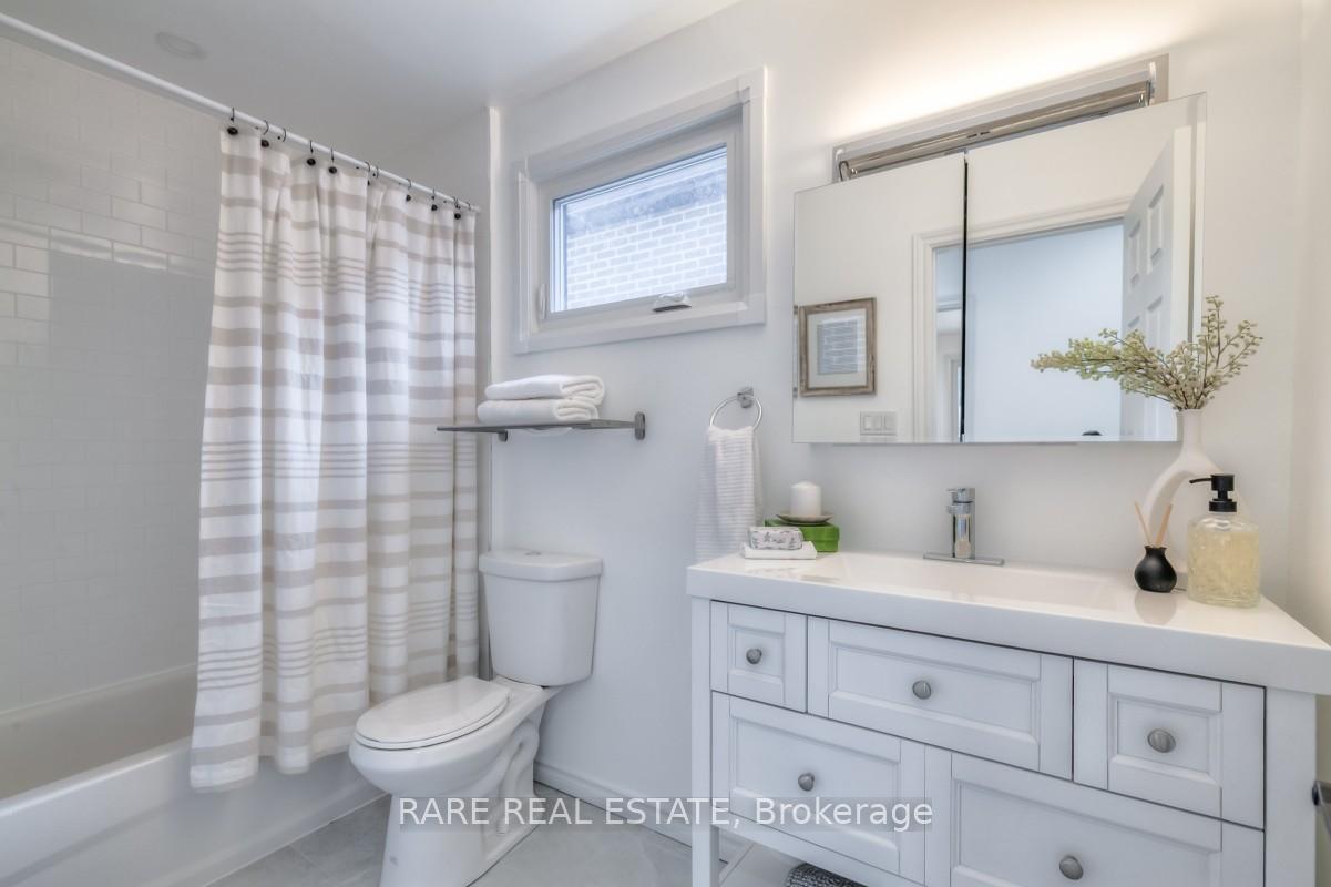 Photo 28 of 78 Tilden Crescent, Etobicoke, Humber Heights — HOMEH