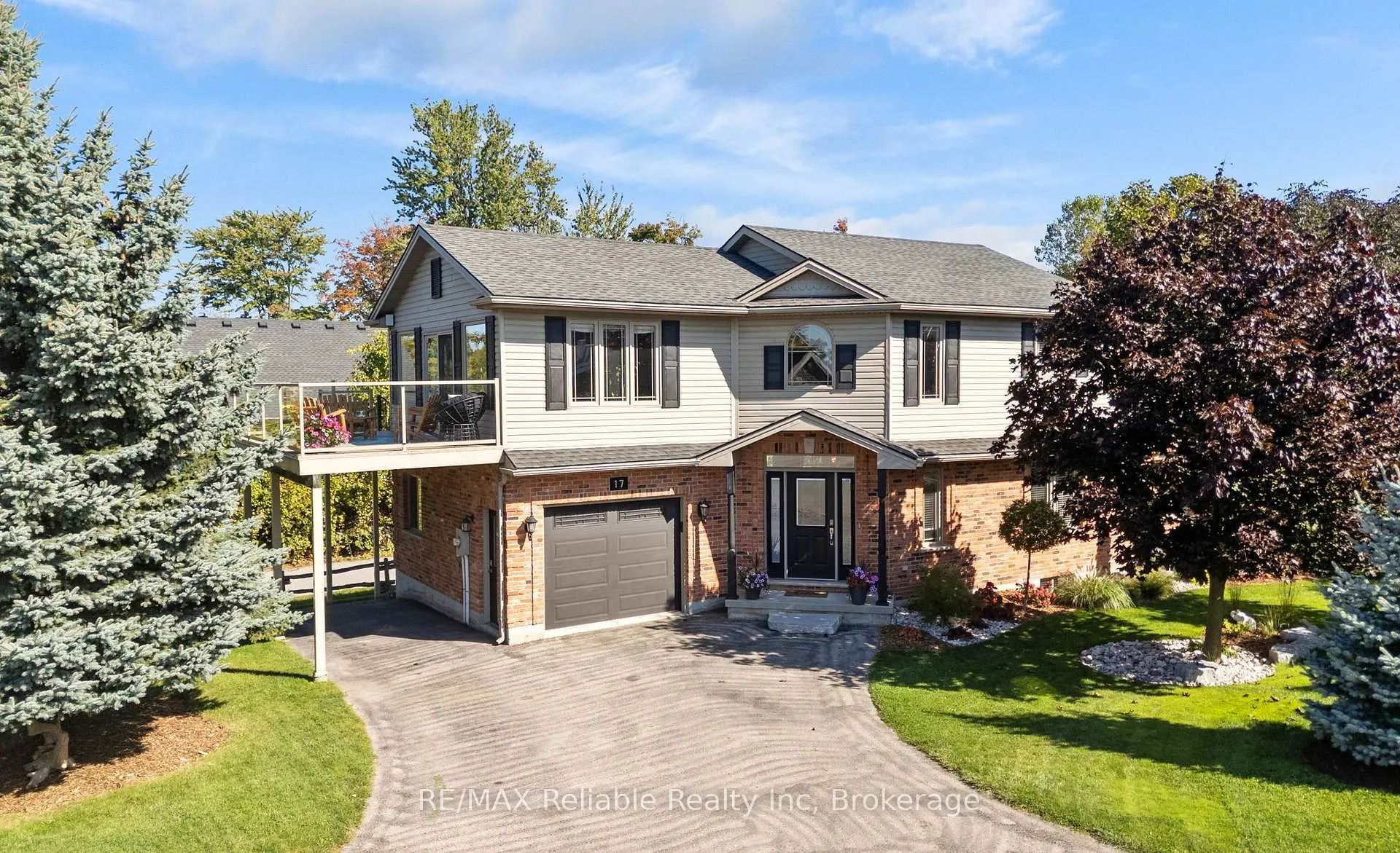 Photo 11 of 17 Harbour Court, Bluewater, Bayfield — HOMEH