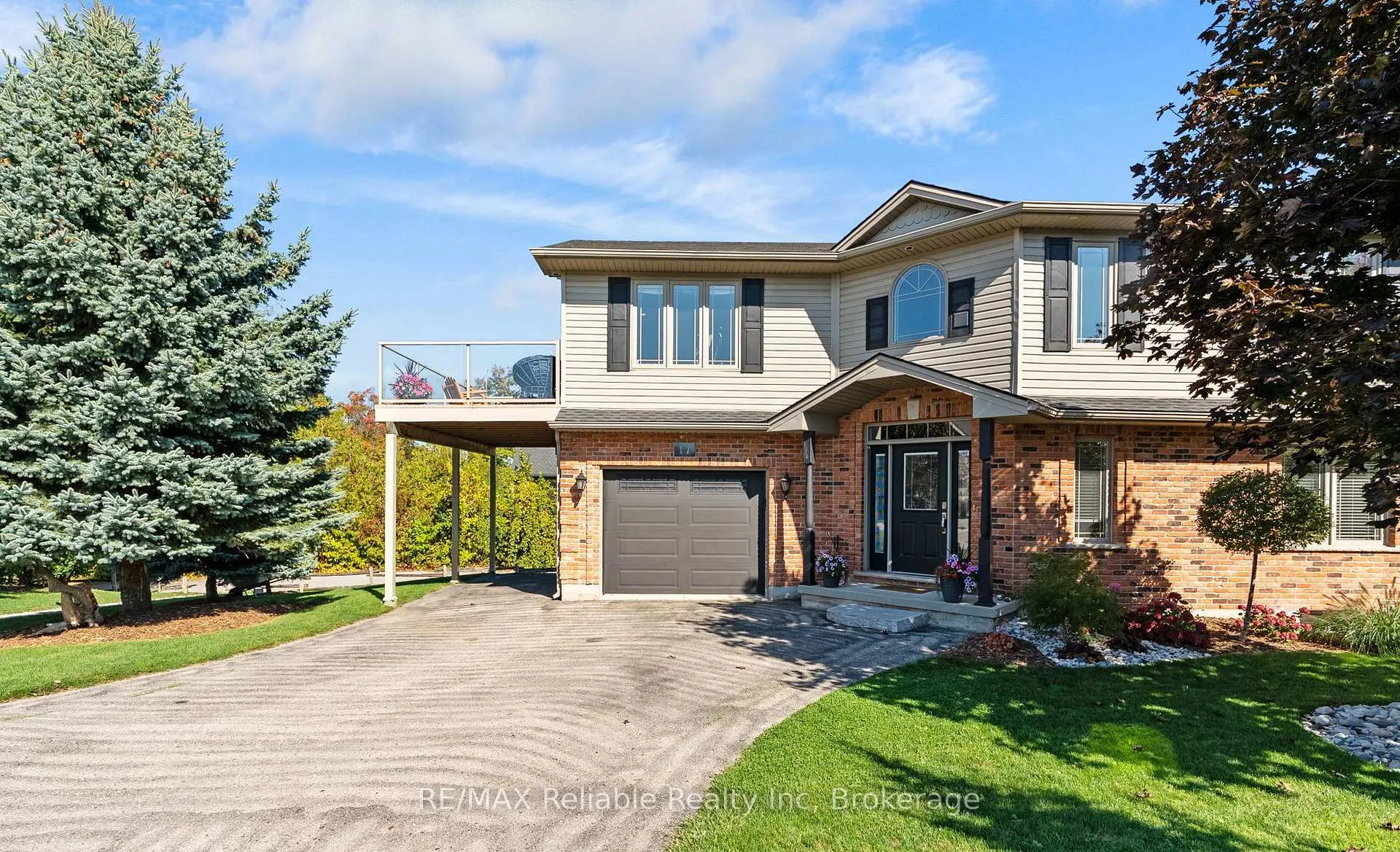 Photo 19 of 17 Harbour Court, Bluewater, Bayfield — HOMEH