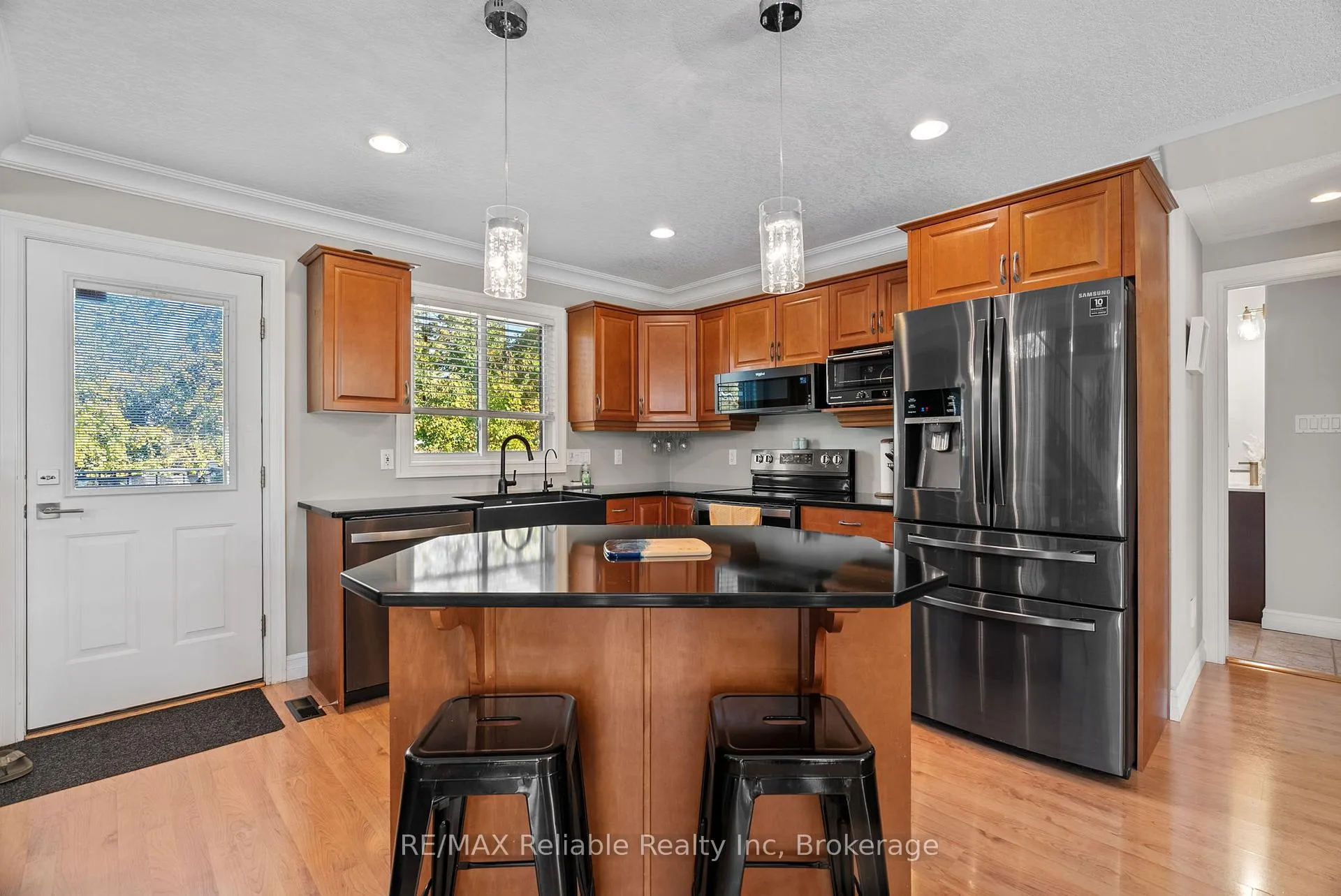 Photo 64 of 17 Harbour Court, Bluewater, Bayfield — HOMEH