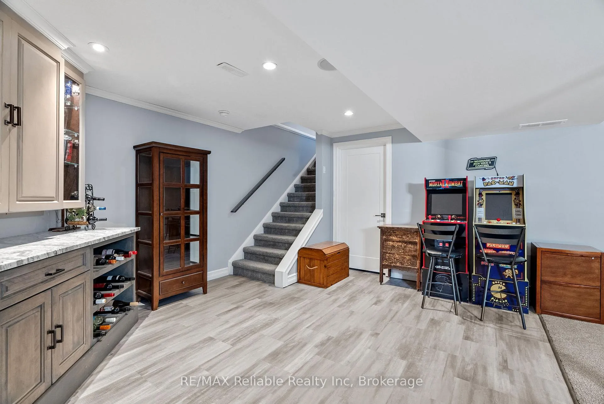 Photo 130 of 17 Harbour Court, Bluewater, Bayfield — HOMEH