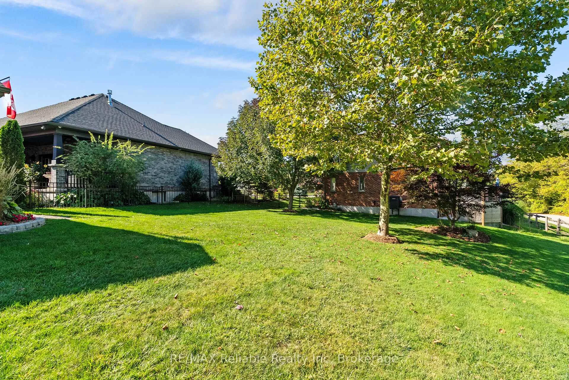 Photo 190 of 17 Harbour Court, Bluewater, Bayfield — HOMEH