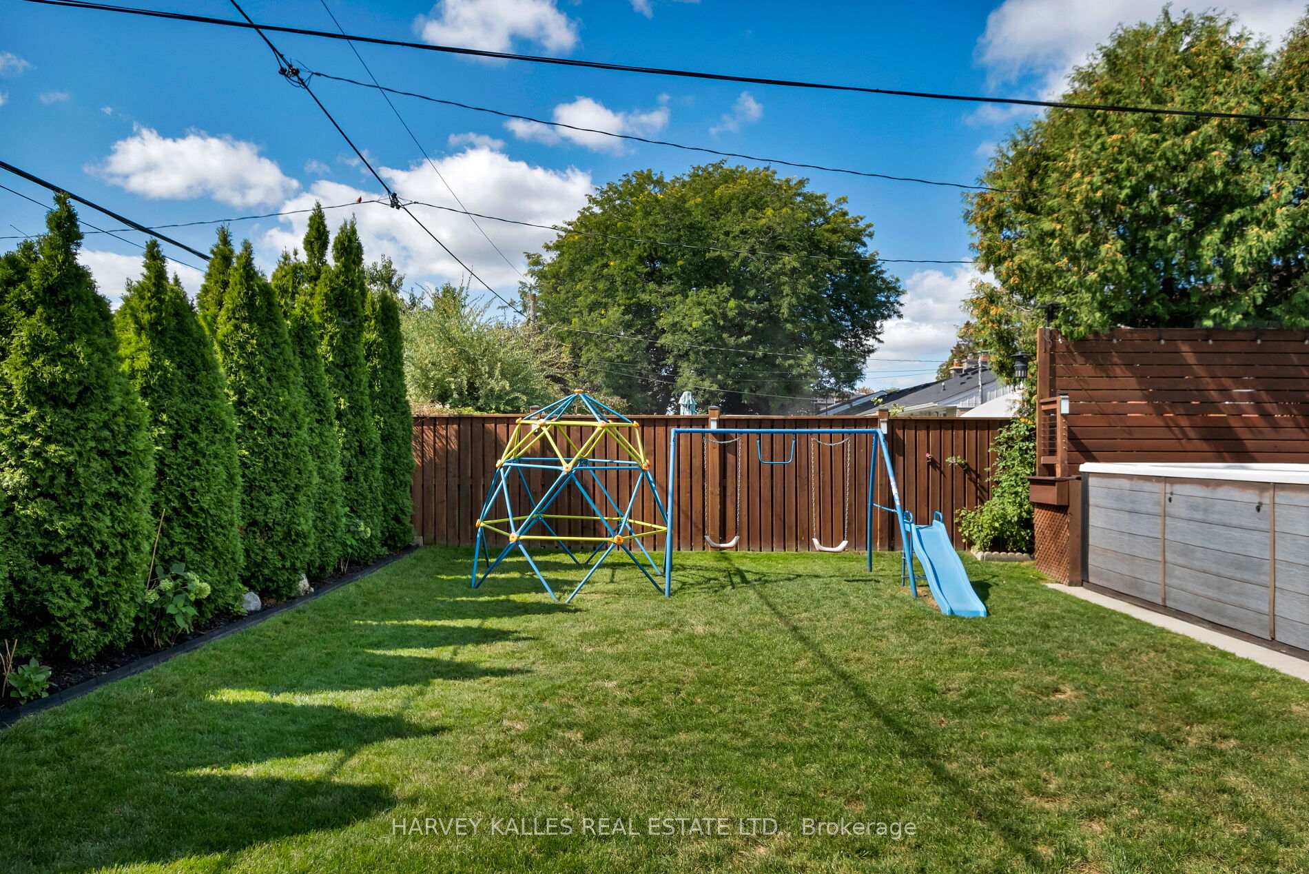 Photo 20 of 81 Summitcrest Drive, Etobicoke, Willowridge-Martingrove-Richview — HOMEH