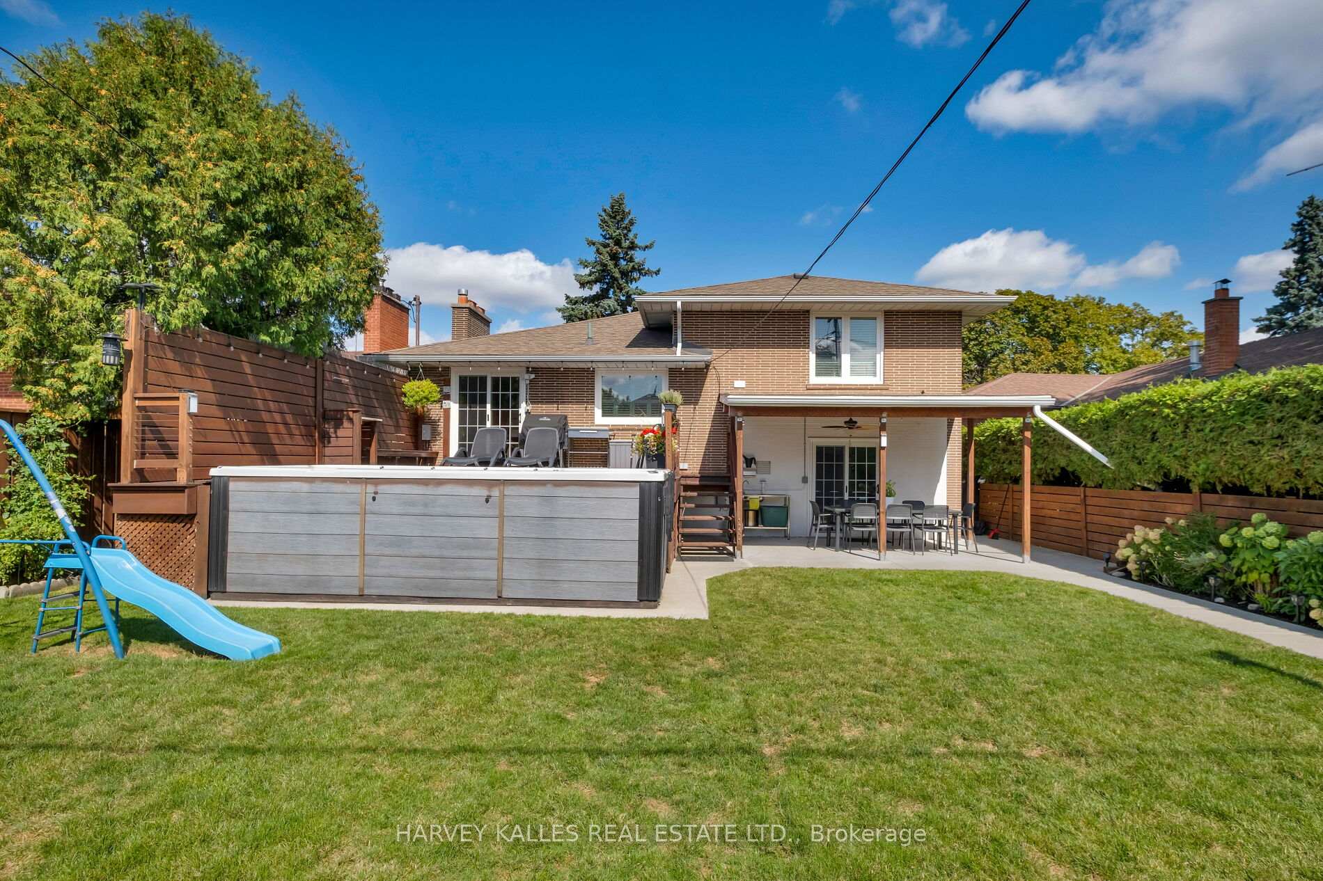 Photo 22 of 81 Summitcrest Drive, Etobicoke, Willowridge-Martingrove-Richview — HOMEH