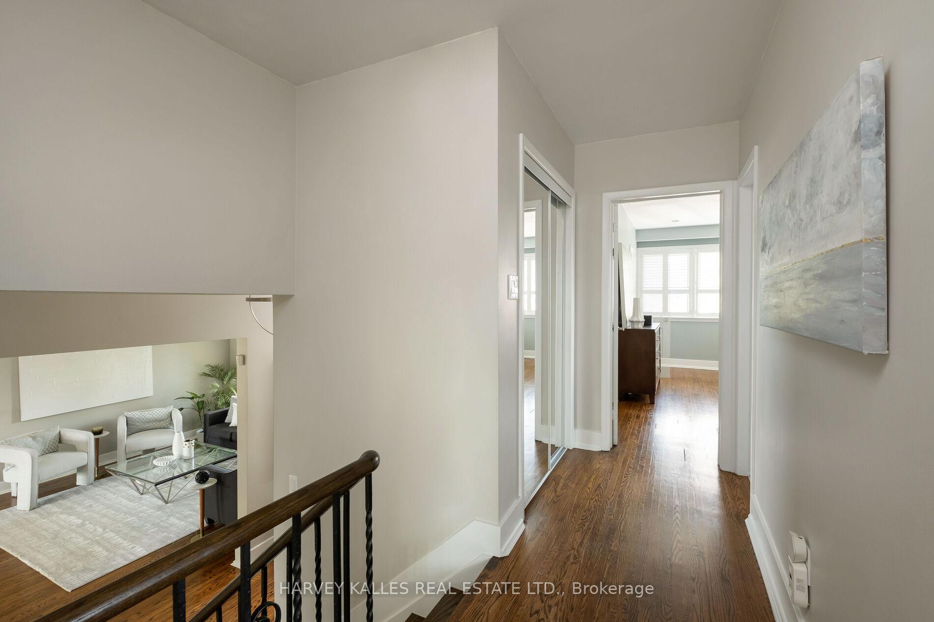Photo 31 of 81 Summitcrest Drive, Etobicoke, Willowridge-Martingrove-Richview — HOMEH