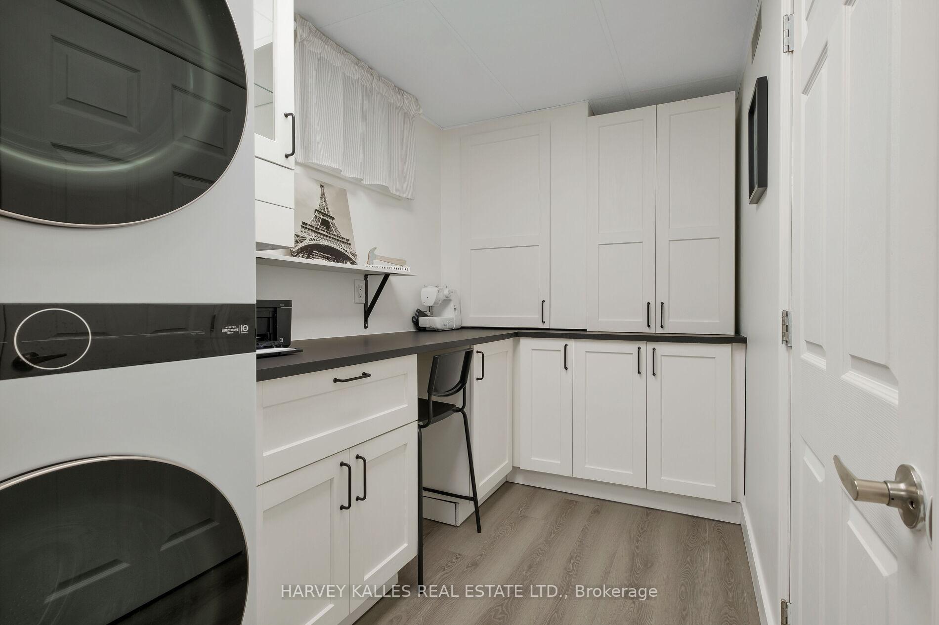 Photo 41 of 81 Summitcrest Drive, Etobicoke, Willowridge-Martingrove-Richview — HOMEH