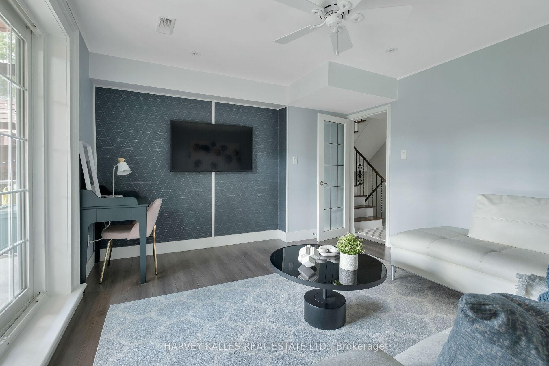 Photo 43 of 81 Summitcrest Drive, Etobicoke, Willowridge-Martingrove-Richview — HOMEH