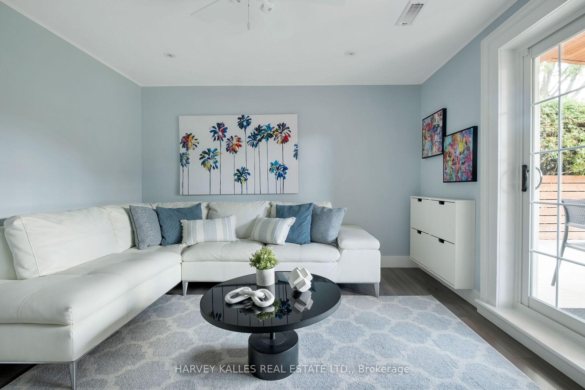 Photo 45 of 81 Summitcrest Drive, Etobicoke, Willowridge-Martingrove-Richview — HOMEH
