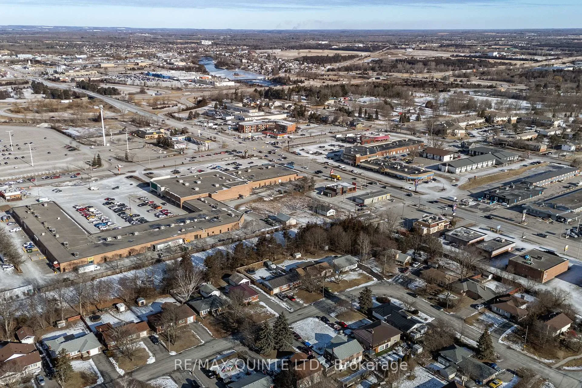 Photo 23 of 5 Stratton Drive, Belleville, Belleville Ward — HOMEH
