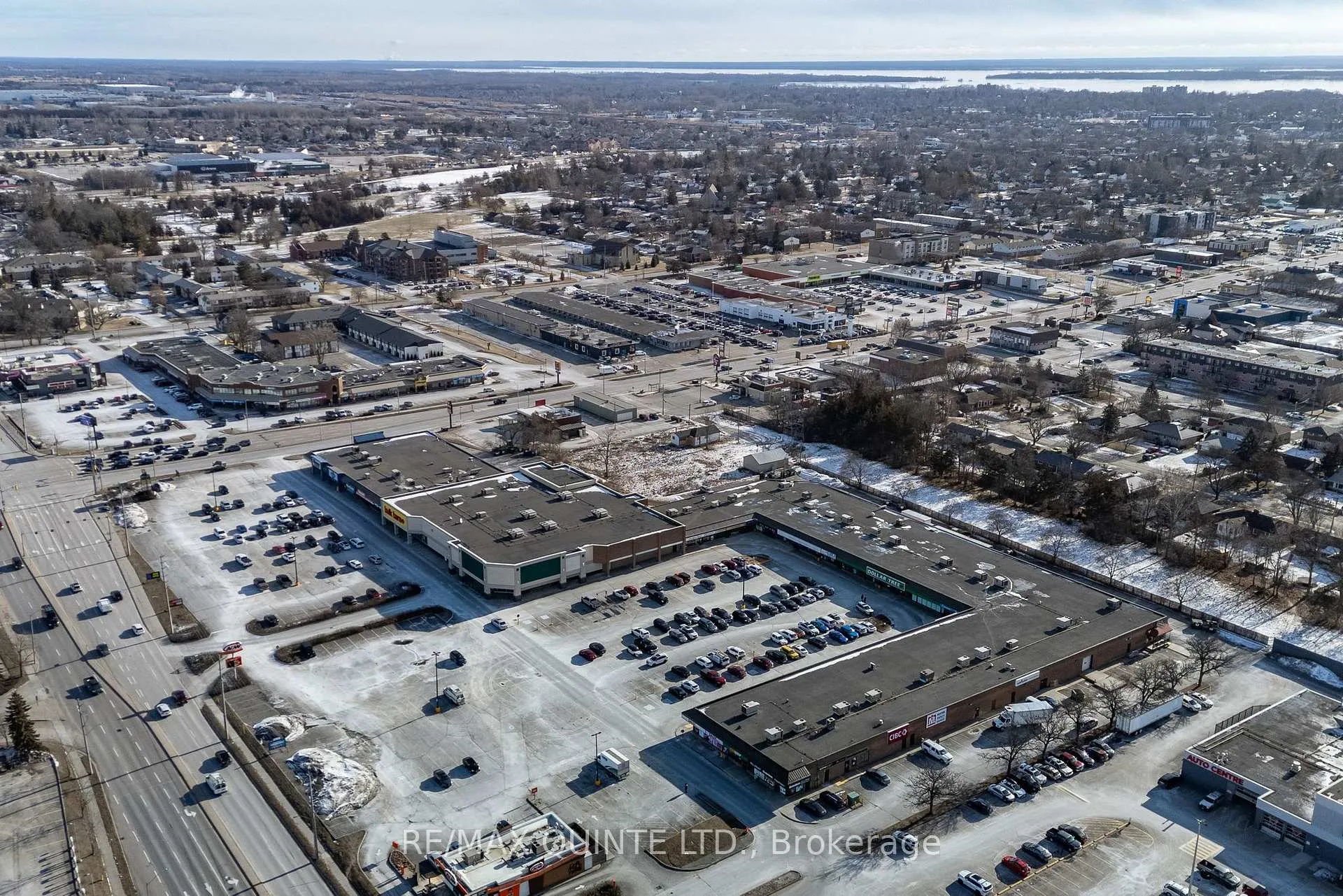 Photo 38 of 5 Stratton Drive, Belleville, Belleville Ward — HOMEH
