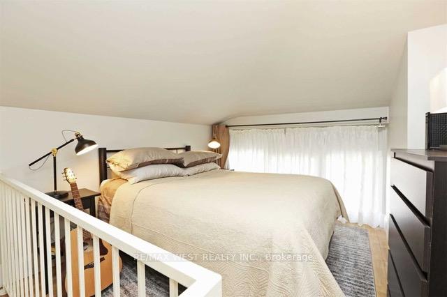 Photo 4 of Unit 3, 5 Fenley Drive, Etobicoke, Kingsview Village-The Westway — HOMEH