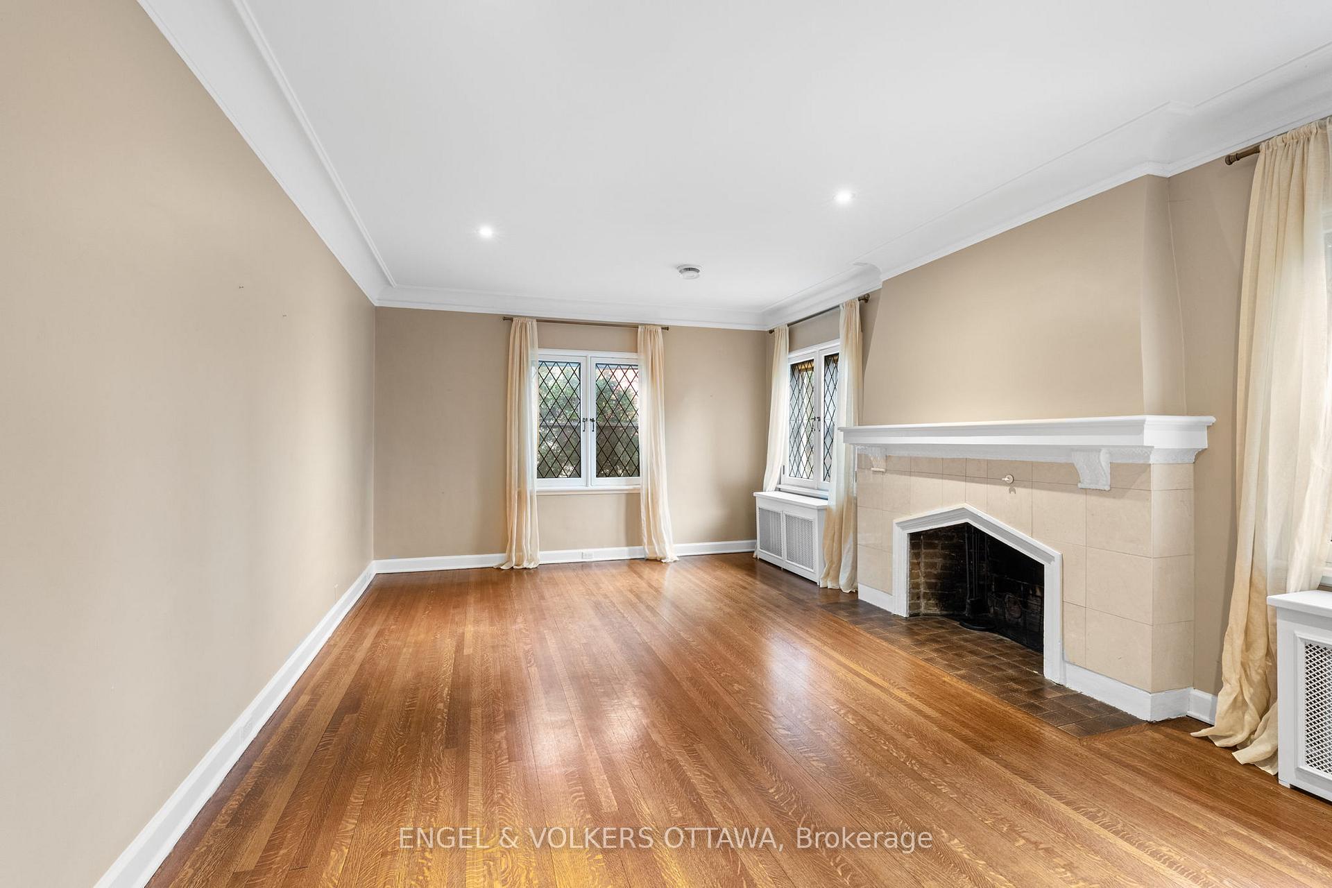 Photo 2 of 481 Island Park Drive, Ottawa, Ottawa West — HOMEH