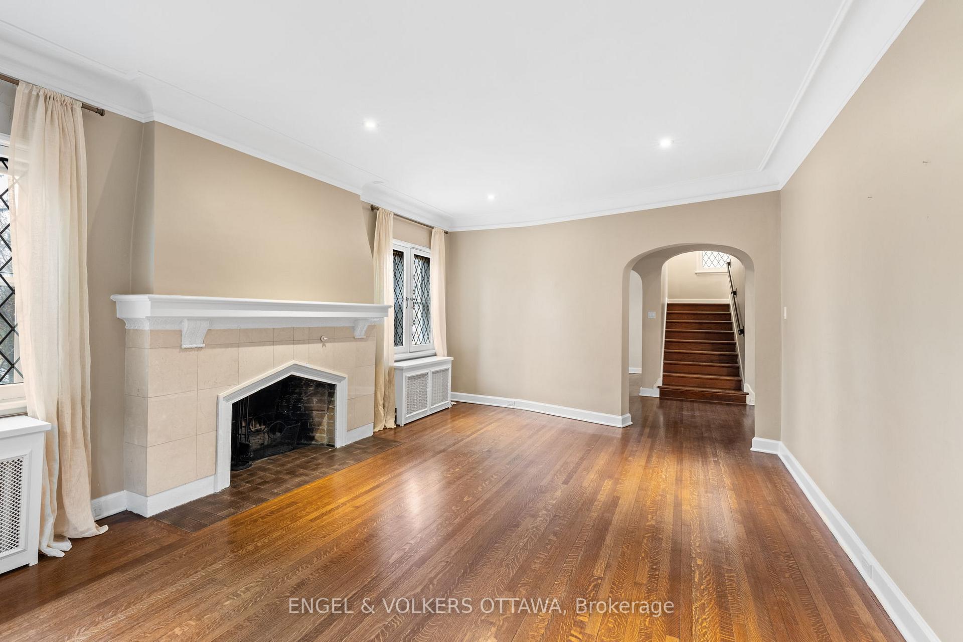Photo 3 of 481 Island Park Drive, Ottawa, Ottawa West — HOMEH