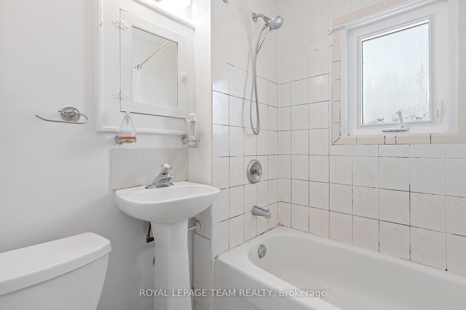 Photo 21 of 68 Clarendon Avenue, Ottawa, Ottawa West — HOMEH