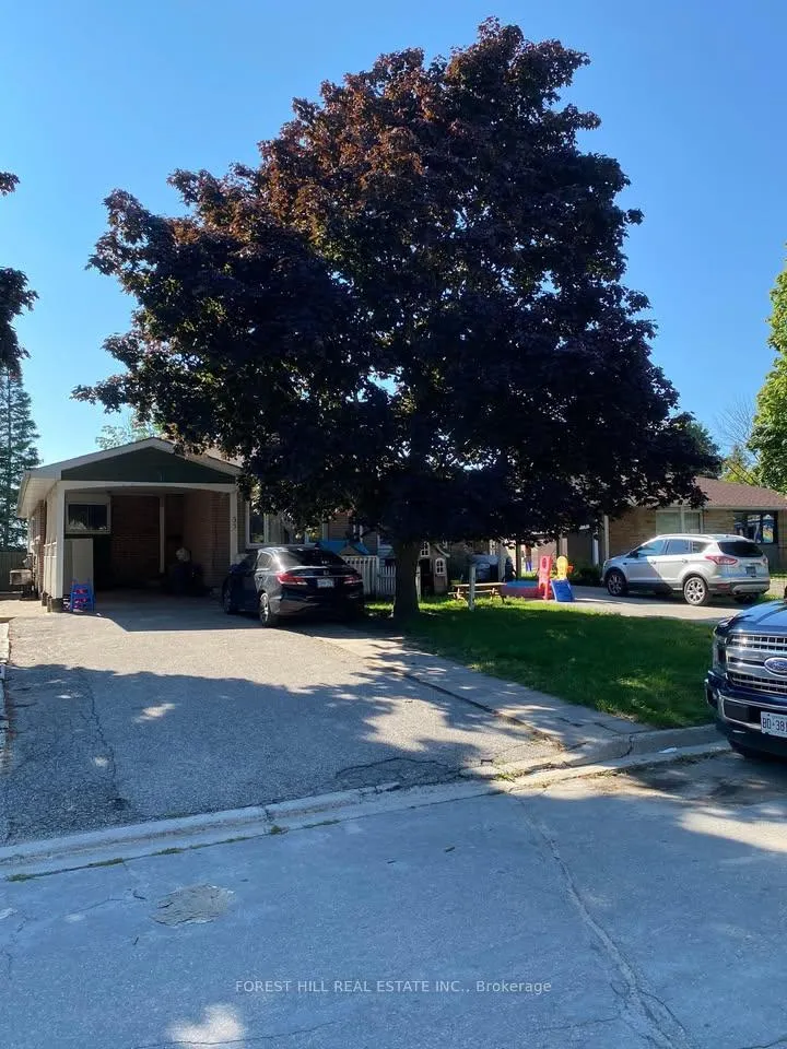 Front of 35 Daphne Crescent