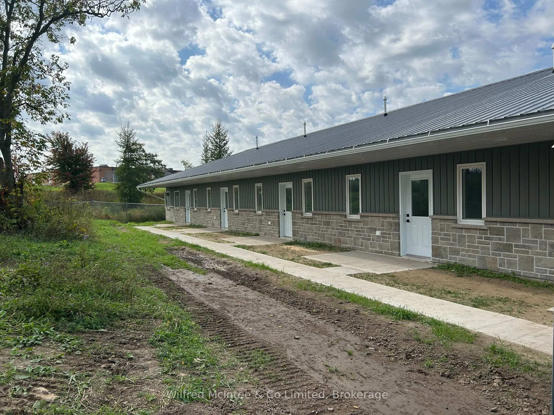 Photo 2 of Unit Unit 2, 187 Balaklava Street, Arran-Elderslie — HOMEH