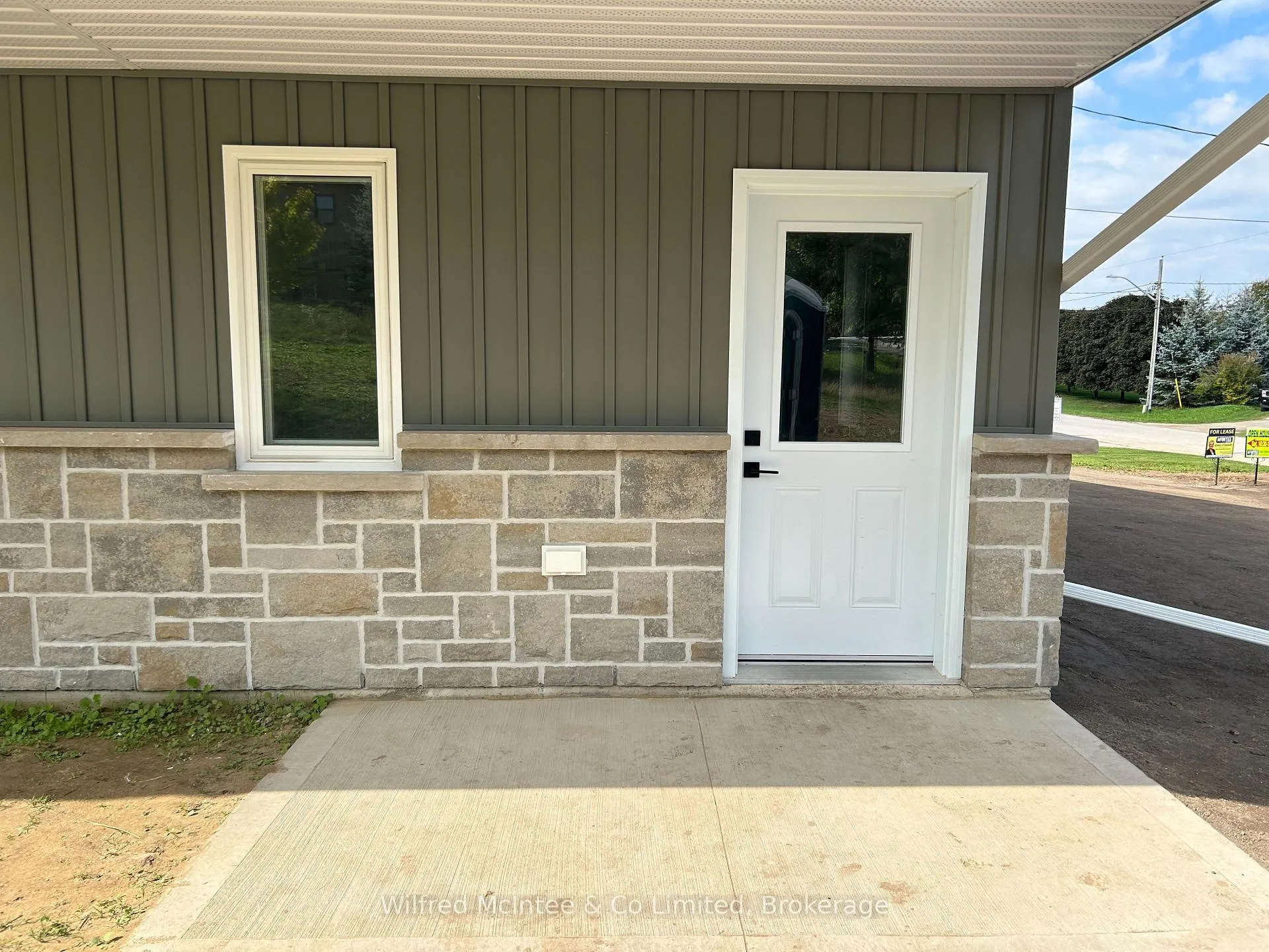 Photo 4 of Unit Unit 2, 187 Balaklava Street, Arran-Elderslie — HOMEH